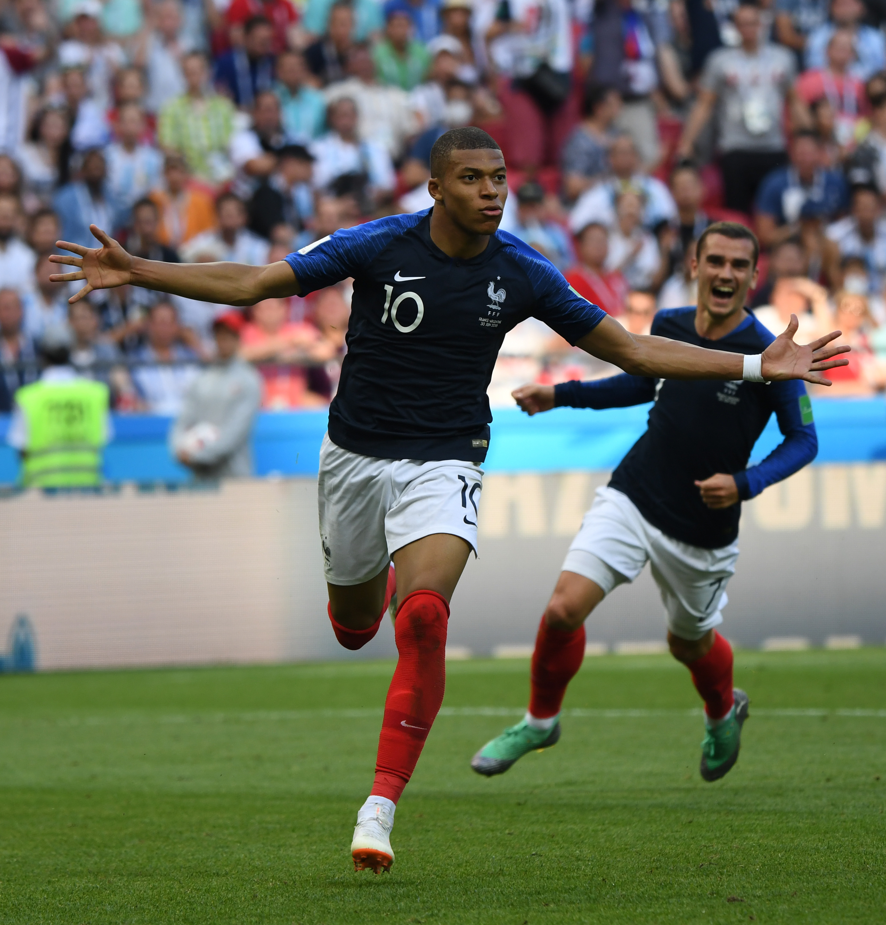 弗里克执教的巴萨上赛季与本赛季前16场数据对比（弗里克执掌巴萨：上季与本季前16场数据对照）