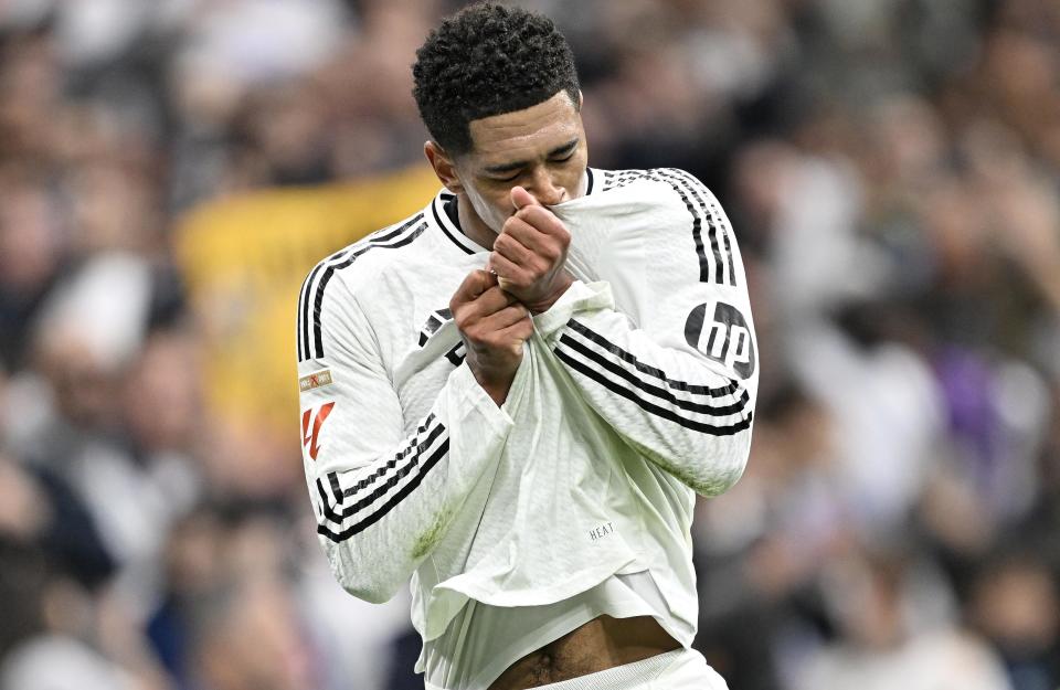 罗马诺：梅努可能在1月离开曼联，那不勒斯对租借他很感兴趣（罗马诺：梅努或在冬窗离开曼联，那不勒斯有意租借）