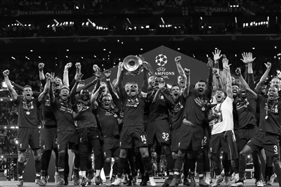 切尔西半场被反超，英格兰球队欧战首次被阿塞拜疆球队打入2球（切尔西半场遭逆转，阿塞拜疆球队欧战首次对英格兰球队攻入两球）