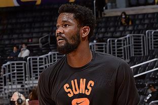 世界报：皇马开会讨论了阿隆索未来，对曼城将是他的最后机会（世界报：皇马召开会议商议阿隆索去留，战曼城或成其最后机会）