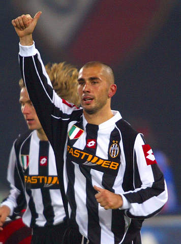 硬仗选手！布伦森无限单挑上半场25分奠定基调 全场40分赛季新高（布伦森强势接管：半场25分定基调，全场40分创赛季新高）