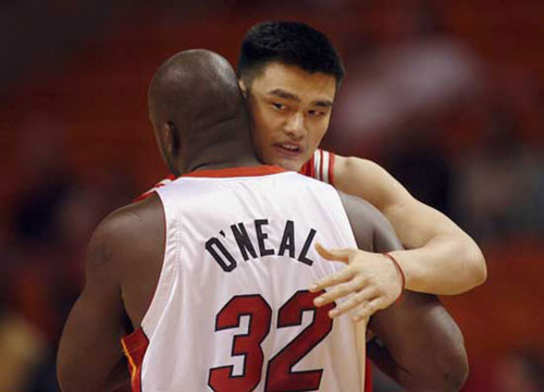 莱切vs比萨：卡马尔达、索蒂尔首发，阿金桑米罗、埃贝彻尔出战（莱切对决比萨：卡马尔达、索蒂尔先发，阿金桑米罗与埃贝彻尔登场）