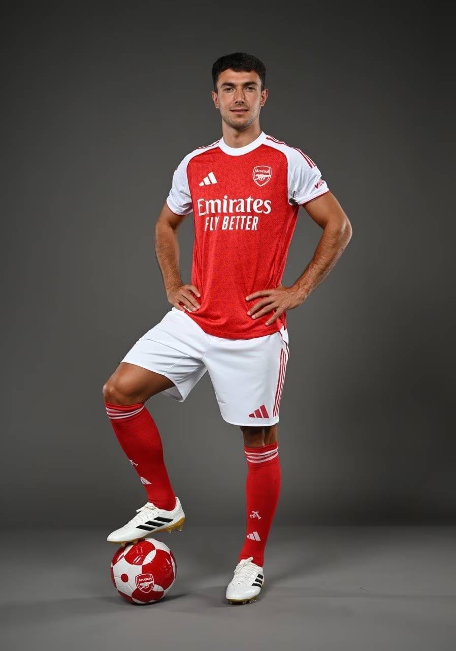 欧冠近11战打进12球，劳塔罗当选国米2-1凯拉特队内最佳球员（欧冠近11场斩12球，劳塔罗当选国米2-1凯拉特一战队内最佳）