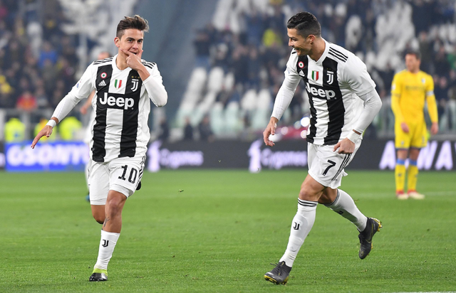 英媒：曼联计划明夏补强中场，安德森和巴莱巴成为候选目标（英媒称曼联拟于明夏强化中场，安德森与巴莱巴列入引援名单）