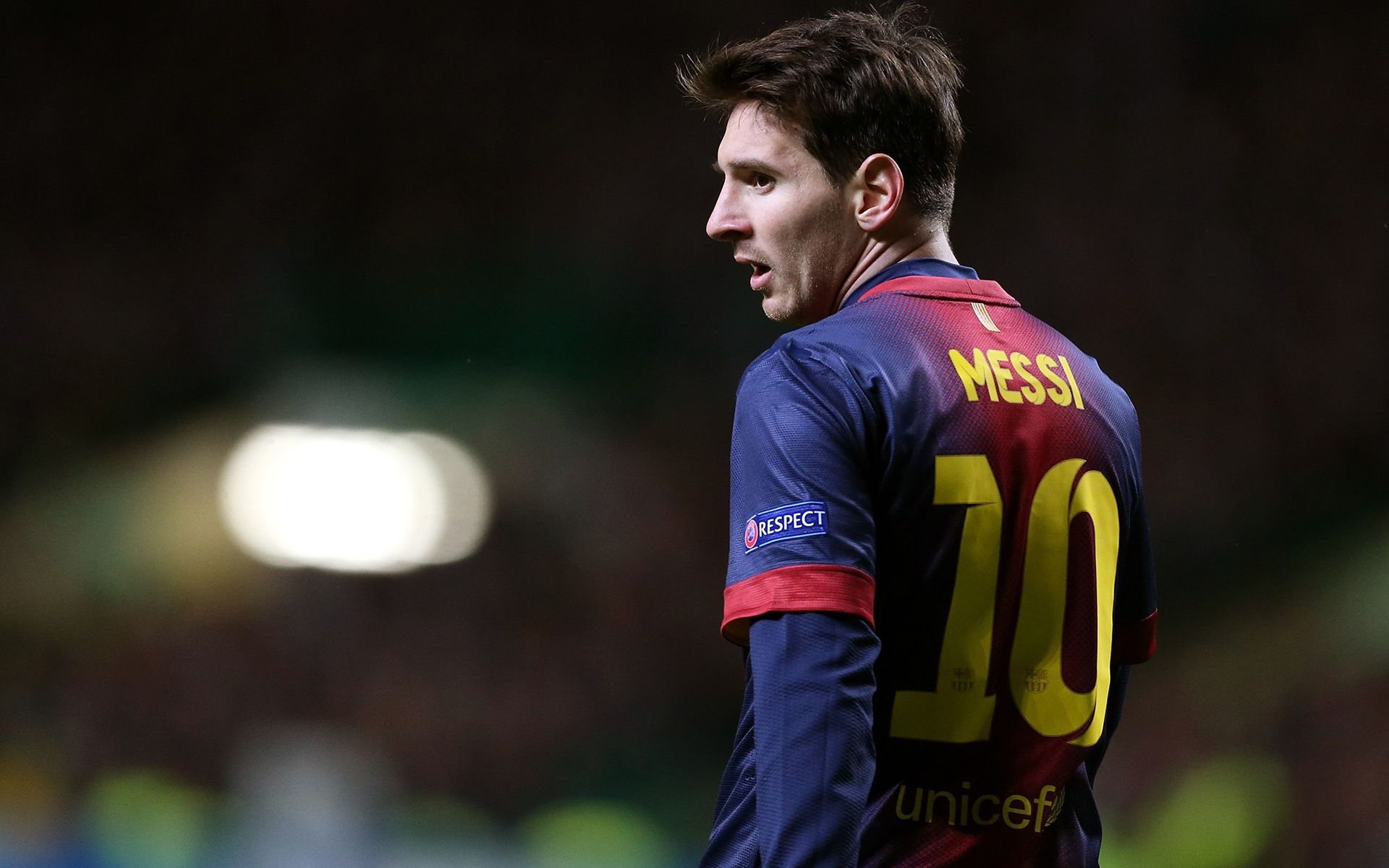 哈兰德继续刷新英超进球纪录（哈兰德再度改写英超进球纪录）