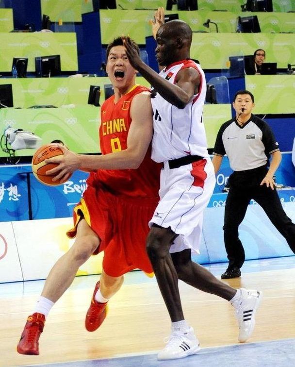 2025意大利足球盛典评最佳阵：劳塔罗领衔，国米5人入选（2025意大利足球盛典最佳阵出炉：劳塔罗压阵，国米五将入选）