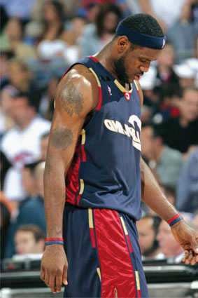 意媒：弗拉霍维奇已接受检查，确定为内收肌紧张未出现损伤（意媒：弗拉霍维奇完成检查，确认内收肌紧张，未见损伤）