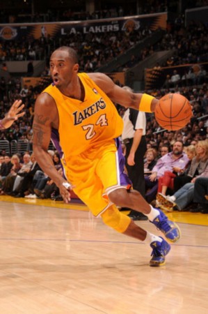 掘金本赛季已经9次三节得分破百，排名全联盟第一（掘金本季三节破百达9次，领跑全联盟）