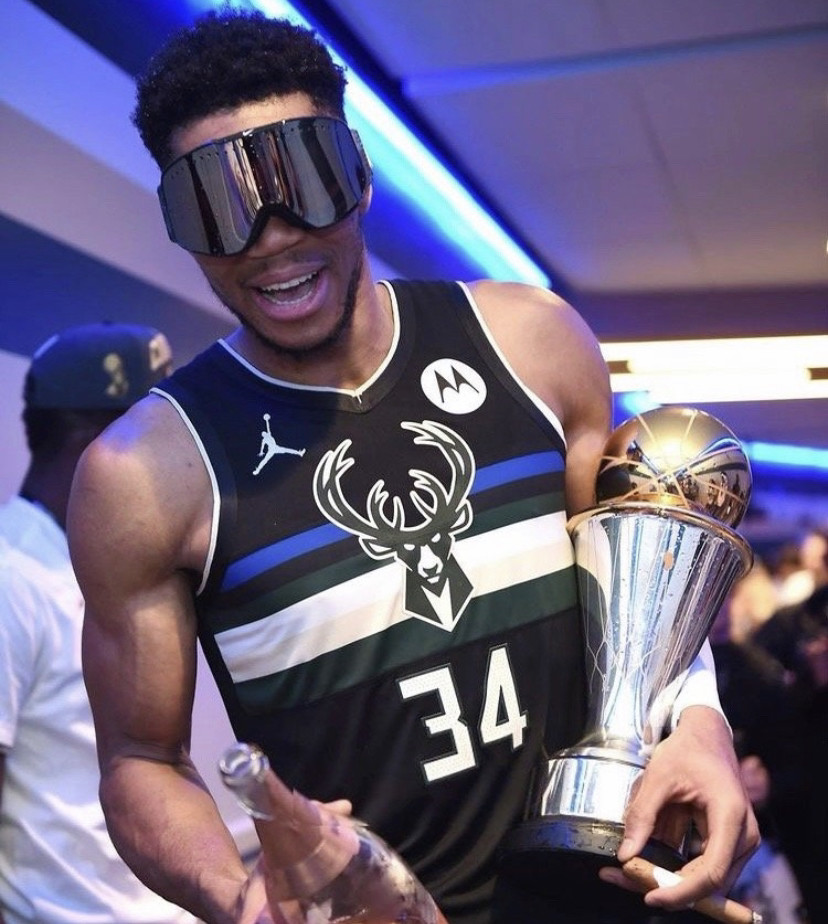 前意甲裁判：索扎不应该执法米兰德比，VAR的选择也有问题（前意甲裁判：米兰德比不应由索扎执法，VAR人选同样有问题）