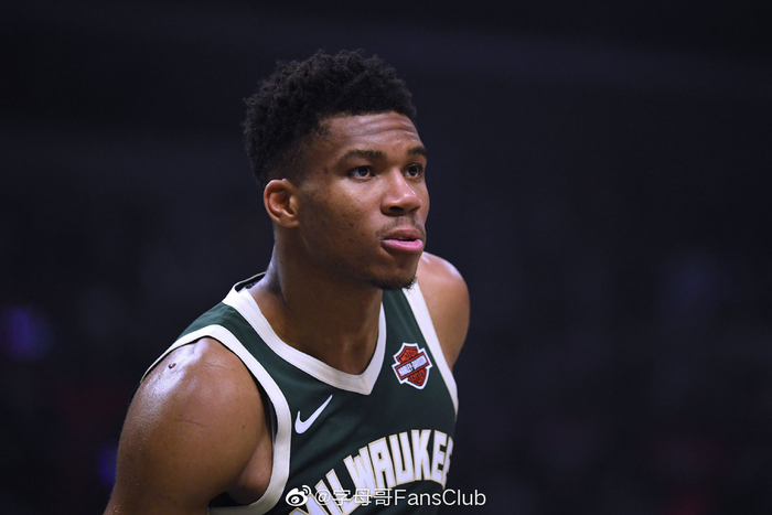 官方：瓦诺利就任佛罗伦萨主帅，合同至明年6月+1年续约选项（佛罗伦萨官宣瓦诺利出任主教练：合同至明年6月，含1年续约选项）