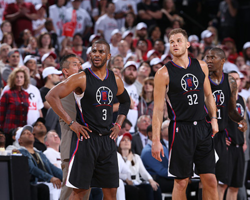 西甲战报：姆巴佩两射一传，阿诺德助攻后伤退，皇马3-0毕巴（西甲快讯：姆巴佩梅开二度并助攻，阿诺德助攻后伤退，皇马3-0完胜毕巴）