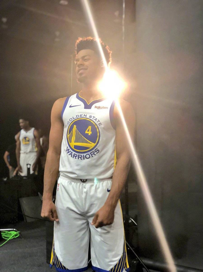 马卡：皇马预计本赛季将收入12.48亿欧，比上赛季增加6350万（马卡：皇马本季营收预计达12.48亿欧，较上季增长6350万）