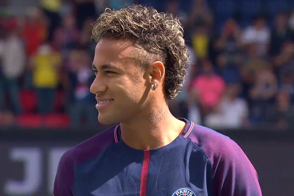 詹姆斯谈最后时刻的罚球：我的工作就是在关键时刻挺身而出（詹姆斯谈末段罚球：关键时刻就该我站出来）