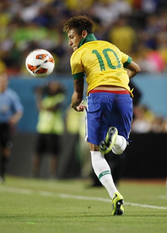 孟加拉国U17四连胜暂列小组第一，末轮对话国少竞争唯一出线名额（U17孟加拉国四连胜领跑小组，末轮对阵国少争夺唯一出线名额）