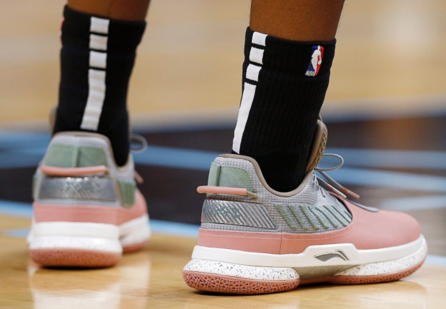 沪媒谈海港亚冠失利：并非不用心，伤病影响是无奈的现实（沪媒评海港亚冠失利：非态度问题，伤病困扰难以回避）